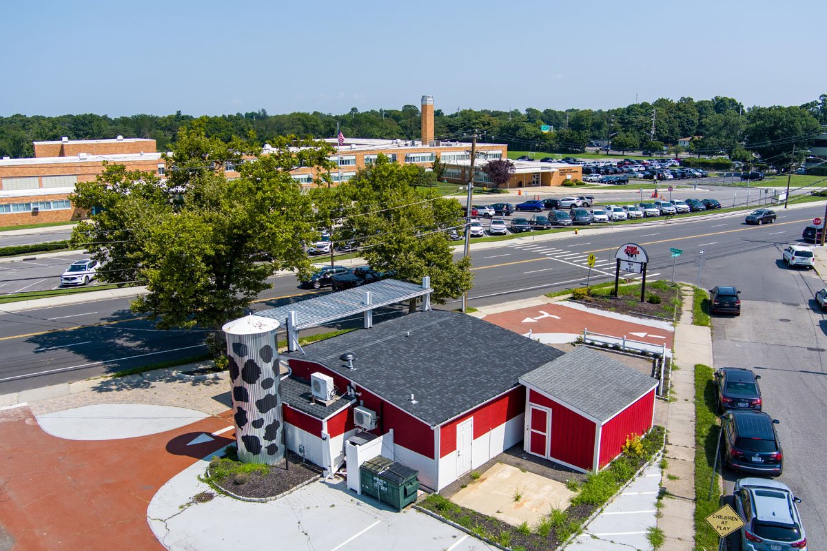 Jerusalem Avenue Area, NY - For Sale or For Lease - 790 SF Freestanding Building Available