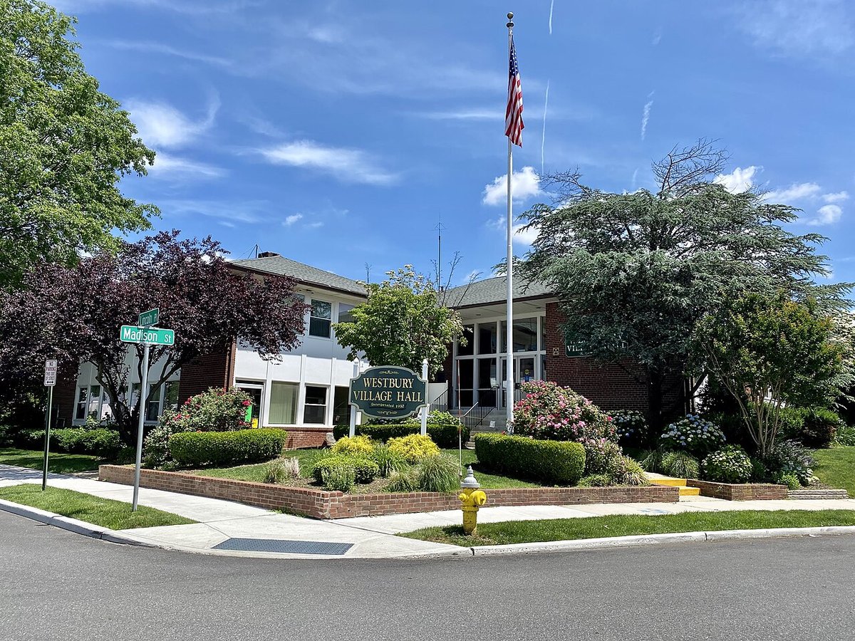 Westbury, NY - Westbury, New York - Wikipedia